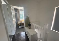 Others 2 9 Guests - Free Parking - Cozy 3 Bedrooms