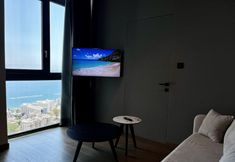 Others 7 128 LIM - 2002 Stay Only Tower Suite