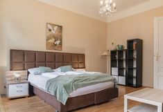 Others 5 Longstay 2BR Apt in Central Area