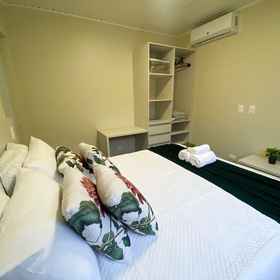 Room 1 Casa com churrasqueira Ar e 2 quartos, 폴루 아스트로노미쿠 카시미루 몬테네그루 필류 호텔