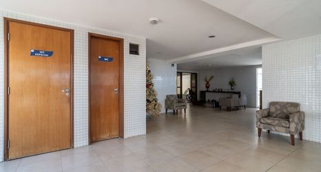 Others 2 Apt in Condo one Block From the sea w Pool Hss0007