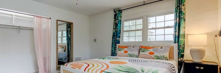 その他 Boho Beach Bliss 2BR Retreat Steps From the Sand