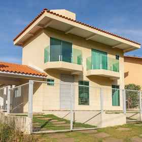 Primary image 1 House in Quinta do Sol Condominium Qspb005, Goiás Hotels
