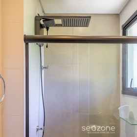 Bathroom 1 HRE - Apartments 290 m From Toninhas Beach, Costa Beach Hotels