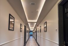 Lain-lain 4 Hotel Royal Galleria