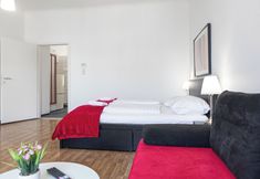 Others 3 Lovely 2BR Apt Near Downtown