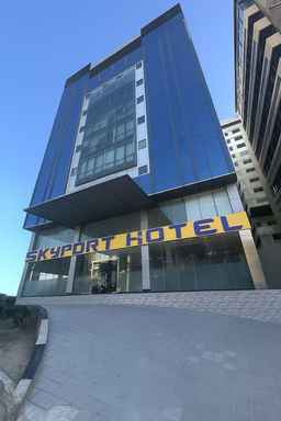 Skyport Hotel, USD 37.60