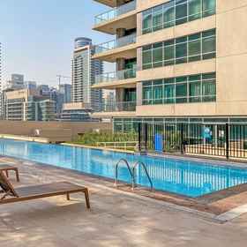 Room 1 迪拜码头适合四人的舒适一卧室公寓, DMCC 酒店