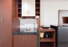 Others 7 Basic Studio Room Apartment At Tuscany Residence