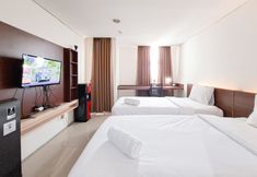 Others 4 Basic Studio Room Apartment At Tuscany Residence