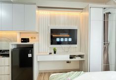 Others 4 Modern Studio At Transpark Cibubur Apartment