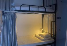 Others 7 Dom Hostel and Bar