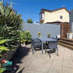 Primary image 1 Botanic Beach, Warrnambool Hotels