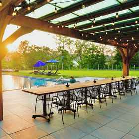 Primary image1Carpathia West Estate,斯特林森林州立公园飯店