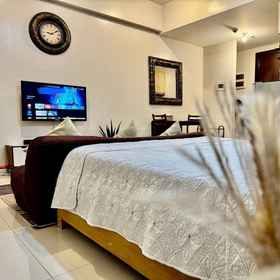 Primary image 1 Newport Stay Walk to Naia T3, Uzume Building Hotels