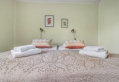Others 5 Spacious 3BR House - River View & Sauna