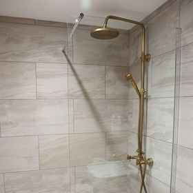 Room1Hayne Barn Estate - Private Estate : 6 Eco Lodges - 1 Studio,Port Lympne Reserve飯店