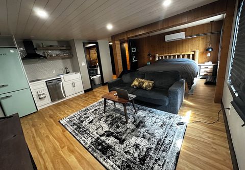 Khác Beamsville Rustic Modern Suites