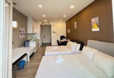 Others 3 CRYSTAL SUITES AT RAMADA HOTEL