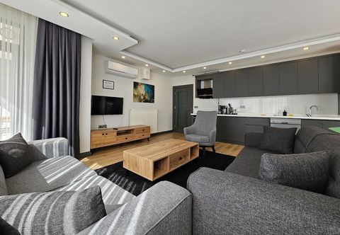 Others Professionally Maintained Spacious New Suites 2-1