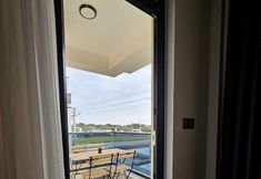 อื่นๆ 6 Professionally Maintained Spacious New Suites 2-3