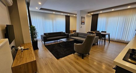 Others 2 Professionally Maintained Spacious New Suites 2-2