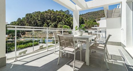 Others 2 RI B2a- Relaxed Modern Flat in Benahavis