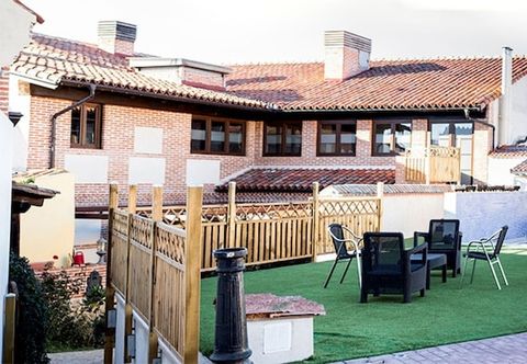 Others VE Posada in Velayos