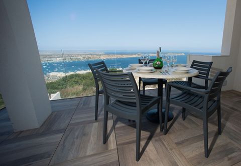Others Exceptional Style With Exceptional Views - Bono View