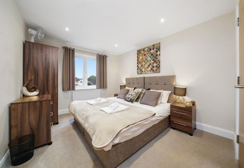 Others London Heathrow Living Serviced Apartments- Apt 12