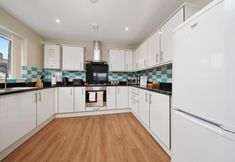 Others 5 London Heathrow Living Serviced Apartments - Apt 9