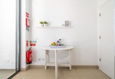 Others 4 Bright and Spacious 2bed 2bath AC Park in Lagos