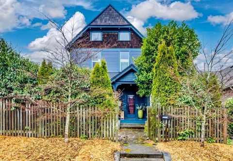 Others Victorian on Garden Best Location in Town