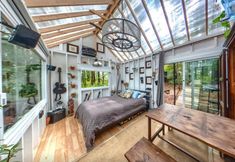 Others 2 Private Island 5 Homes 2 Hottub Boat -sleeps 17