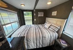 Others 7 The Floater-a House Boat on Grant Island Bham Lk