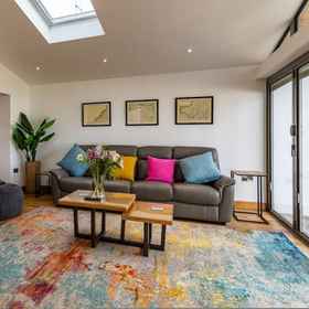 Room 1 Number 15 in Cornwall, Deviock Hotels