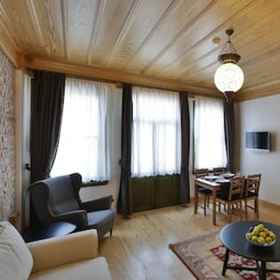 Room 1 401 Old City Brand New Spacious With Balcony, โรงแรม & ที่พัก Museum of Turkish Calligraphic Art