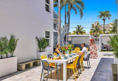 Others 2 Beach Condo King Bed Lush Patio w BBQ Birch Key Seven