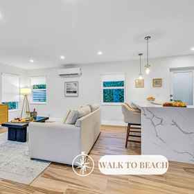 Room 1 Beach Condo King Bed Lush Patio w BBQ Birch Key One, Museum of Discovery and Science Hotels