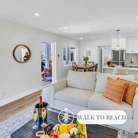 Room 1 Beach Condo King Bed Lush Patio w BBQ Birch Key Six, The Easton Rooftop Pool & Lounge Hotels