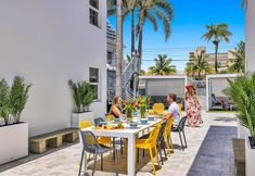 Others 3 Beach Condo King Bed Lush Patio w BBQ Birch Key Two