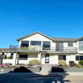 Primary image1Pacific Dreams at Oxnard Shores 3 BR 2 5 BA Remodeled Amazing Beach Location Ocean Views Sleeps 8,文图拉县飯店