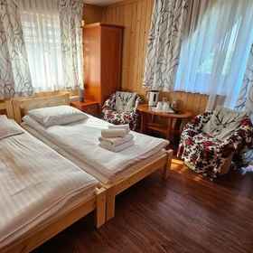 Primary image1Bukowiański Dworek,小波兰省別墅