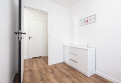 기타 6 ShortStayPoland Jana Pawla B90