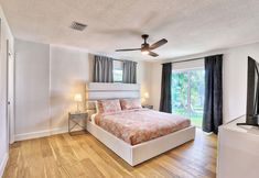 Others 7 Parrots Cove