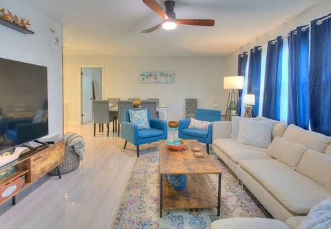 Lain-lain The Mermaid and the Sea Turtle