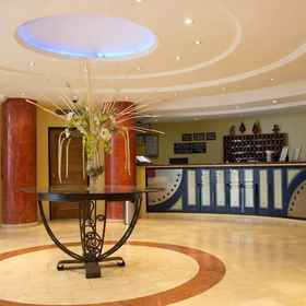 Reception1Hotel Emperador,Escuela Mariscal Sucre Airport (MYC)飯店
