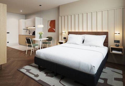 기타 Master Wola Warsaw