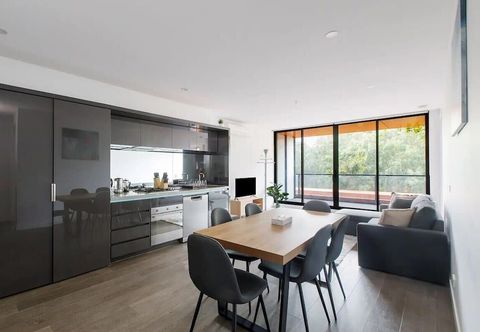 기타 A 3BR Apt Next to Melbourne Zoo, Free Parking