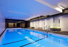 Others 3 Chic City Views Modern Comfort Near Southern Cross